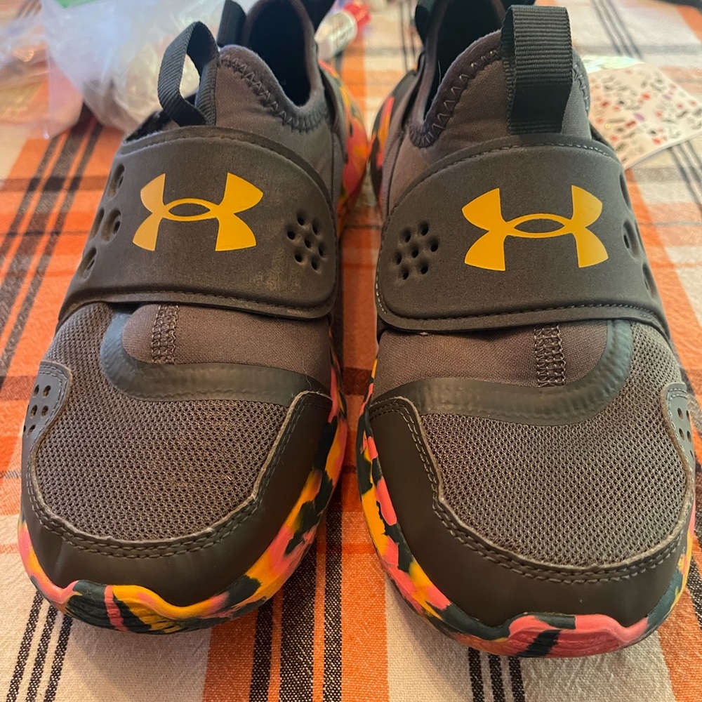 Boys Under Armour Sneakers